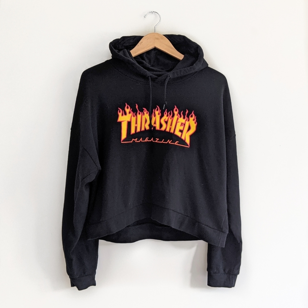 THRASHER Classic Black Cropped Hooded Sweatshirt